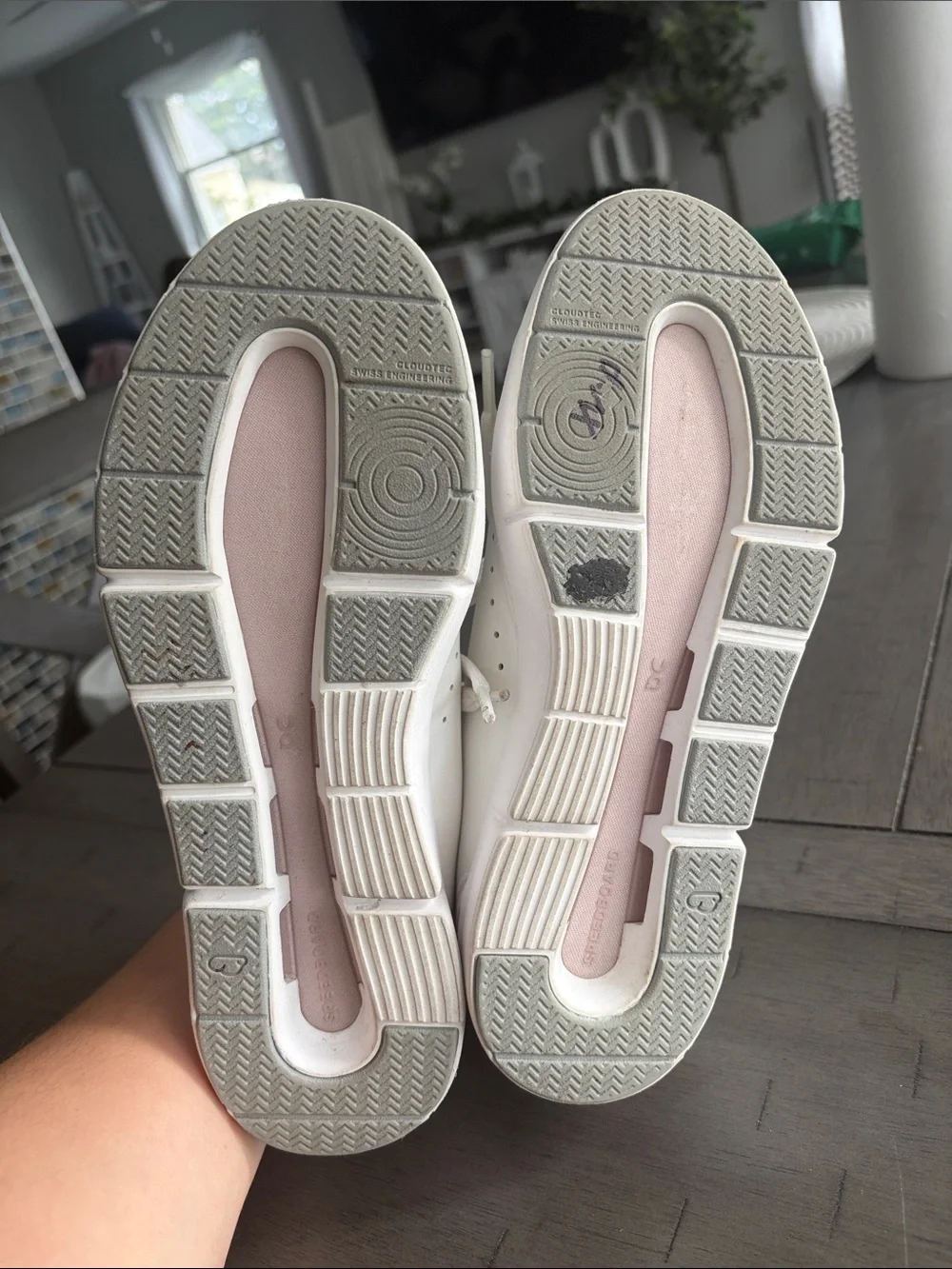 On Running cloud women’s